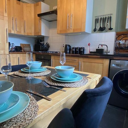 Spacious 2-Bed Flat With Garden, 3 Minutes Walk From Oval Tube Station Londra Esterno foto