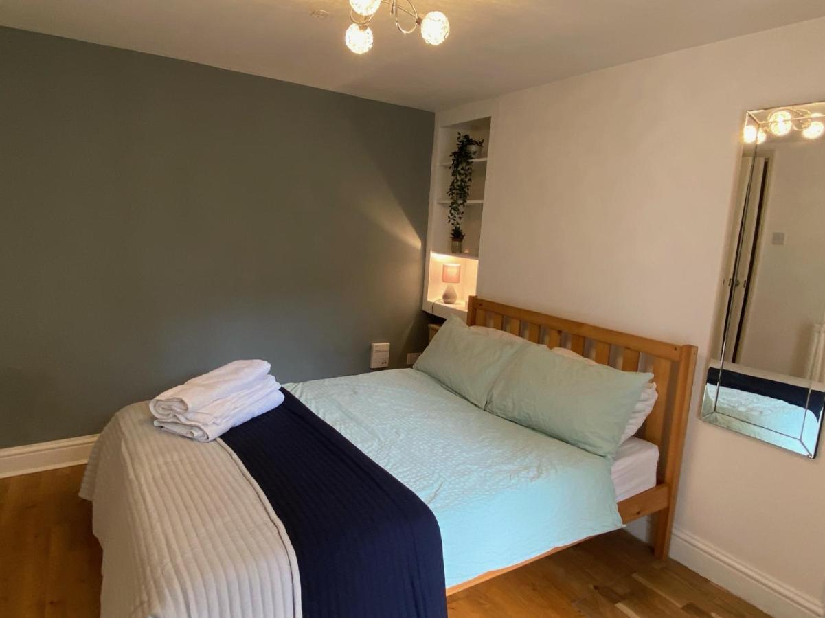 Spacious 2-Bed Flat With Garden, 3 Minutes Walk From Oval Tube Station Londra Esterno foto